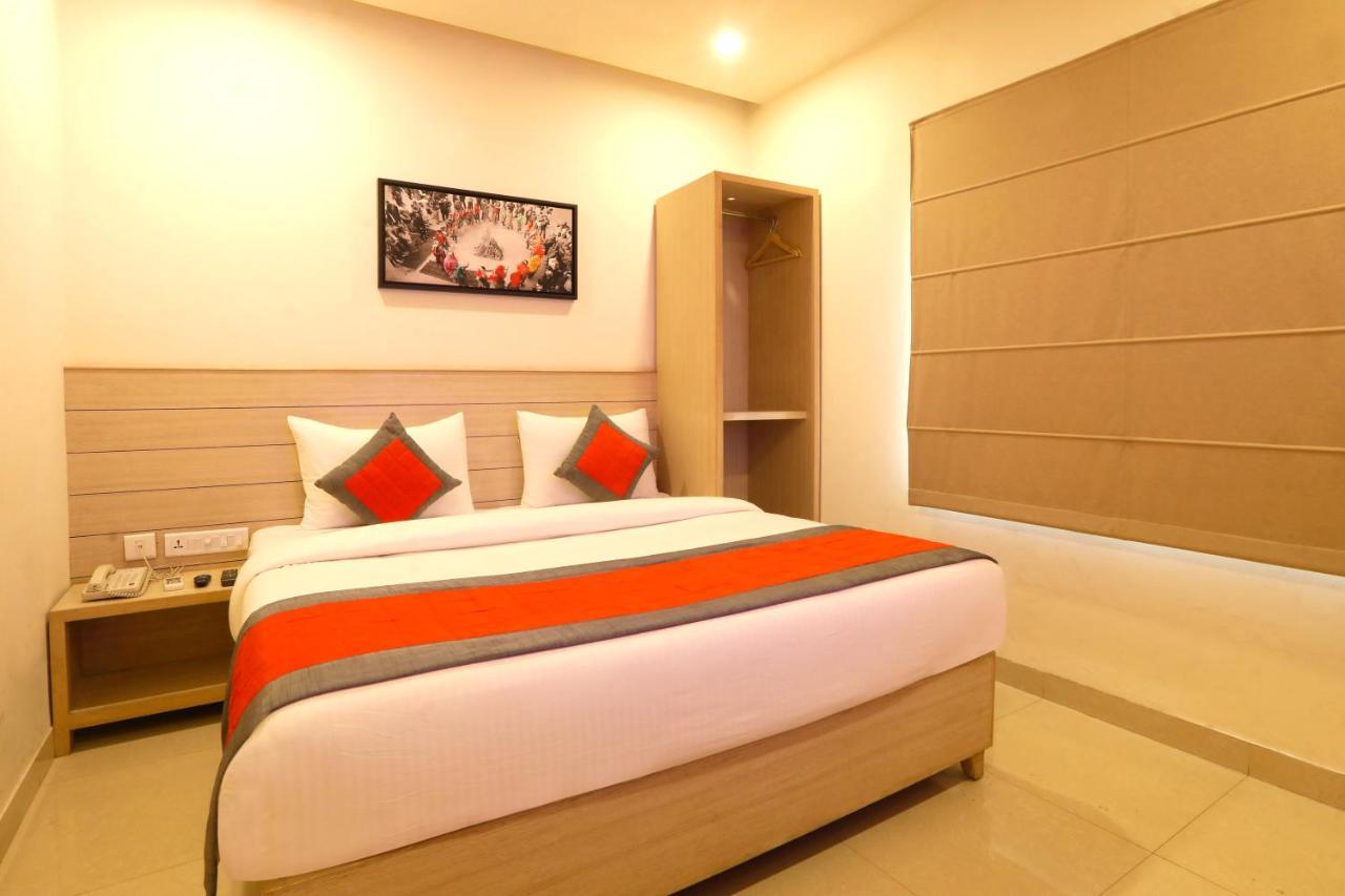 Perfect Plus Just 5 Mins Walk To Golden Temple Amritsar Bagian luar foto